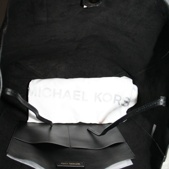 MICHAEL KORS JUNIE LARGE TOTE BLACK LEATHER - Picture 6 of 6